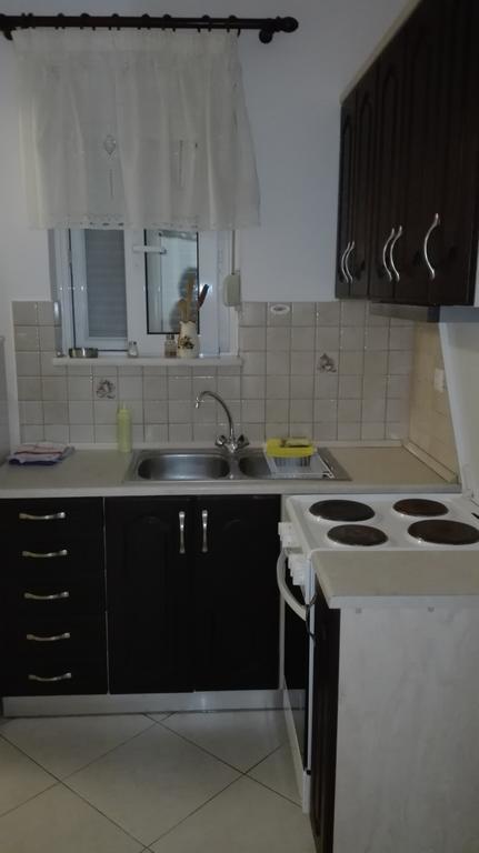 Nephele Apartments ファリラキ エクステリア 写真