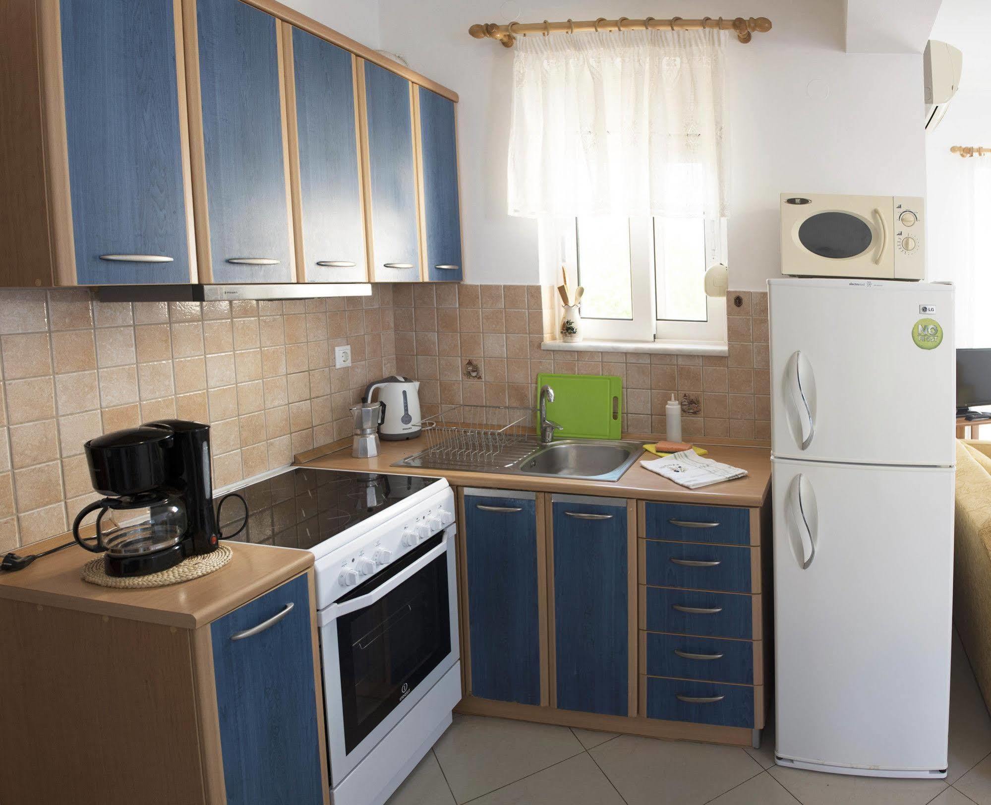 Nephele Apartments ファリラキ エクステリア 写真